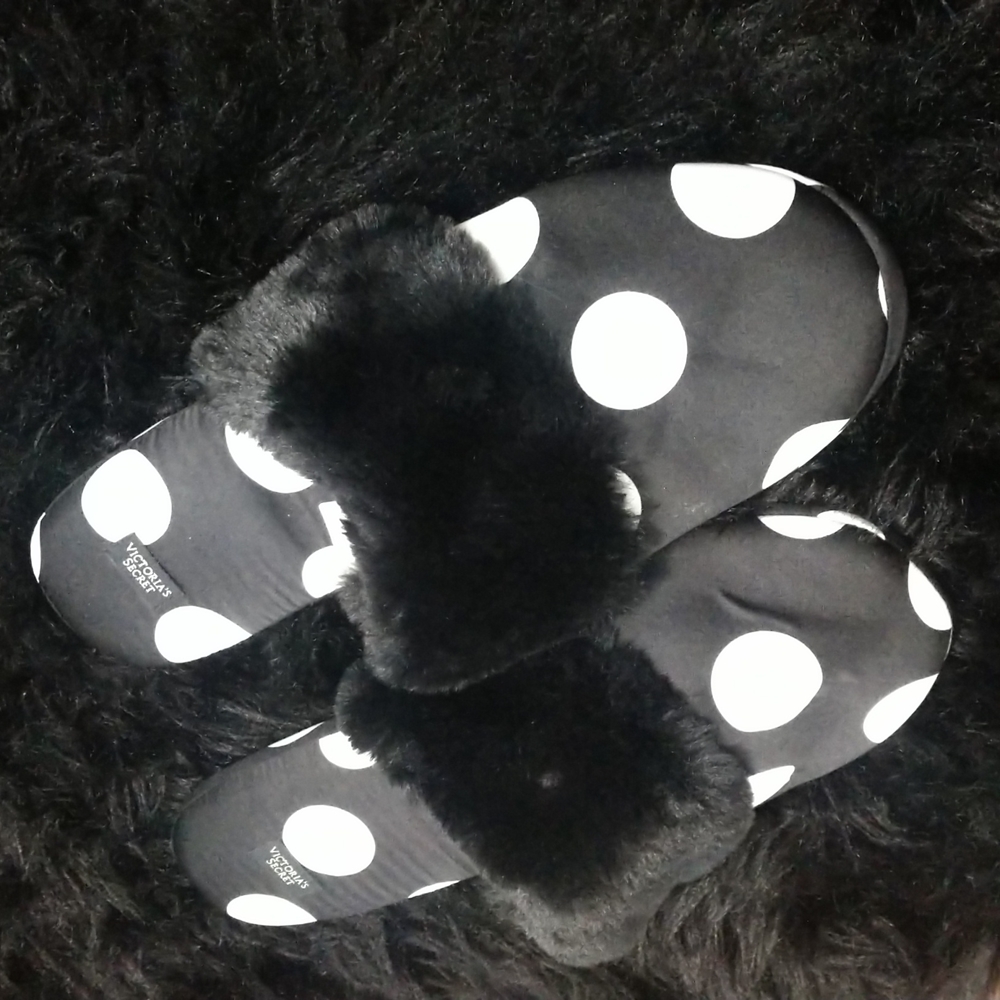 NWT Victoria's Secret signature satin polka dot slippers